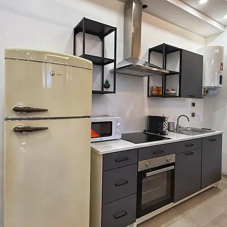Elegante Loft A Free Park Wi-fi Ac * Marina Di Carrara