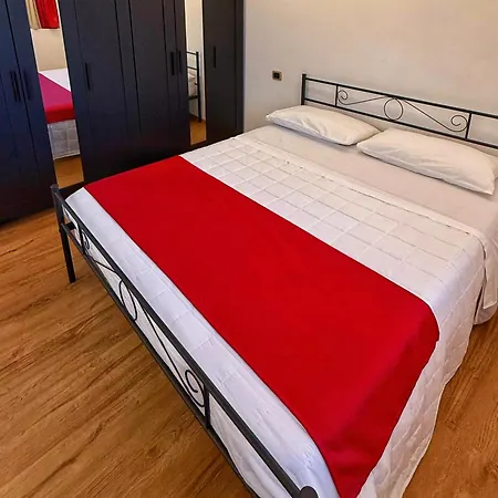 Ferienhaus Elegante Loft A Free Park Wi-fi Ac Marina Di Carrara